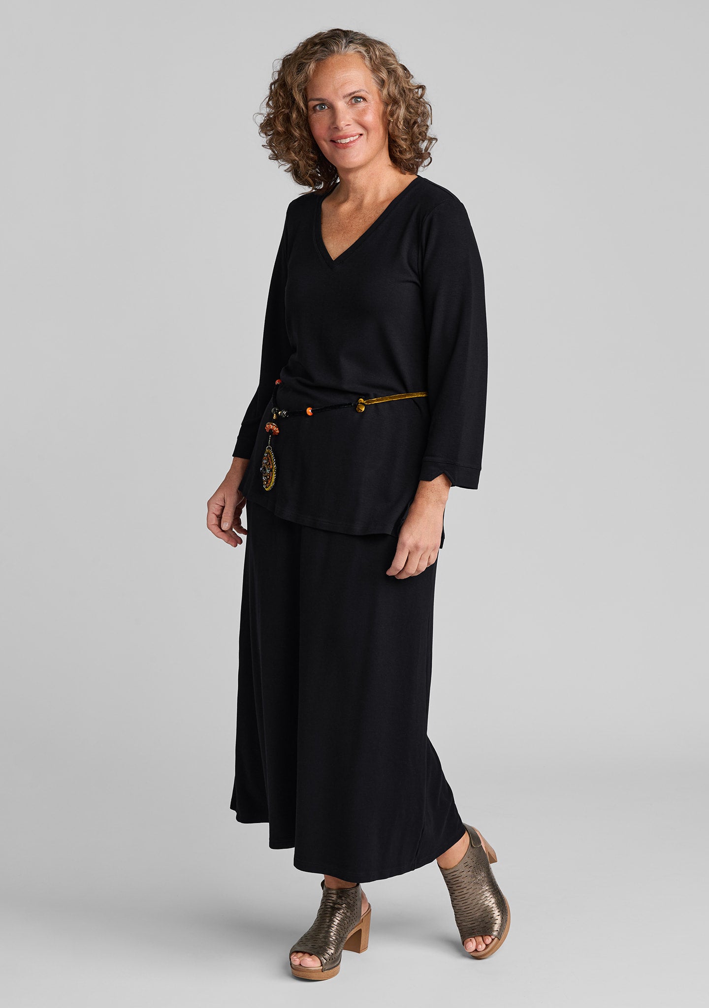 viscose shirt in black with viscose skirt in black
