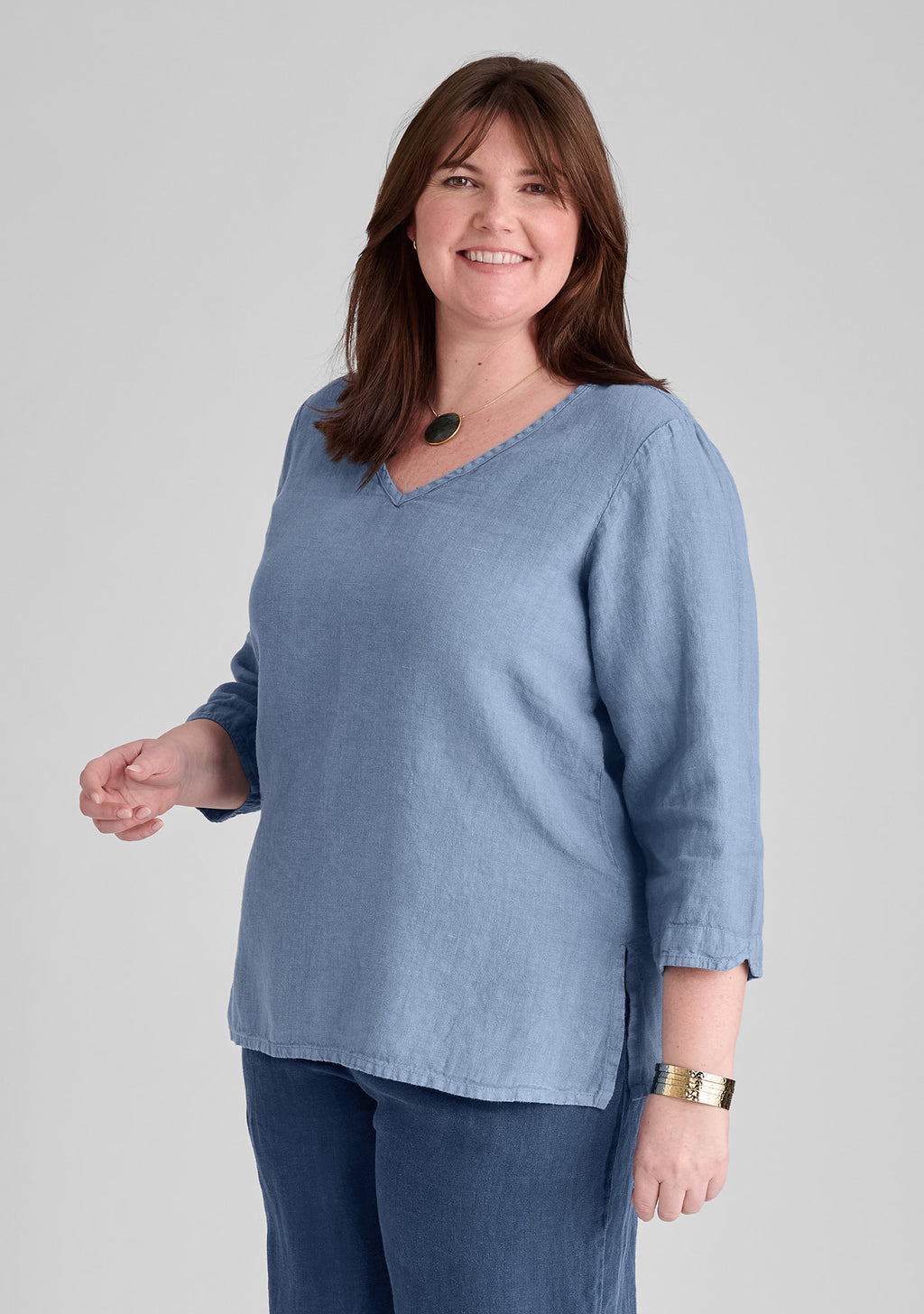 v pullover linen top blue