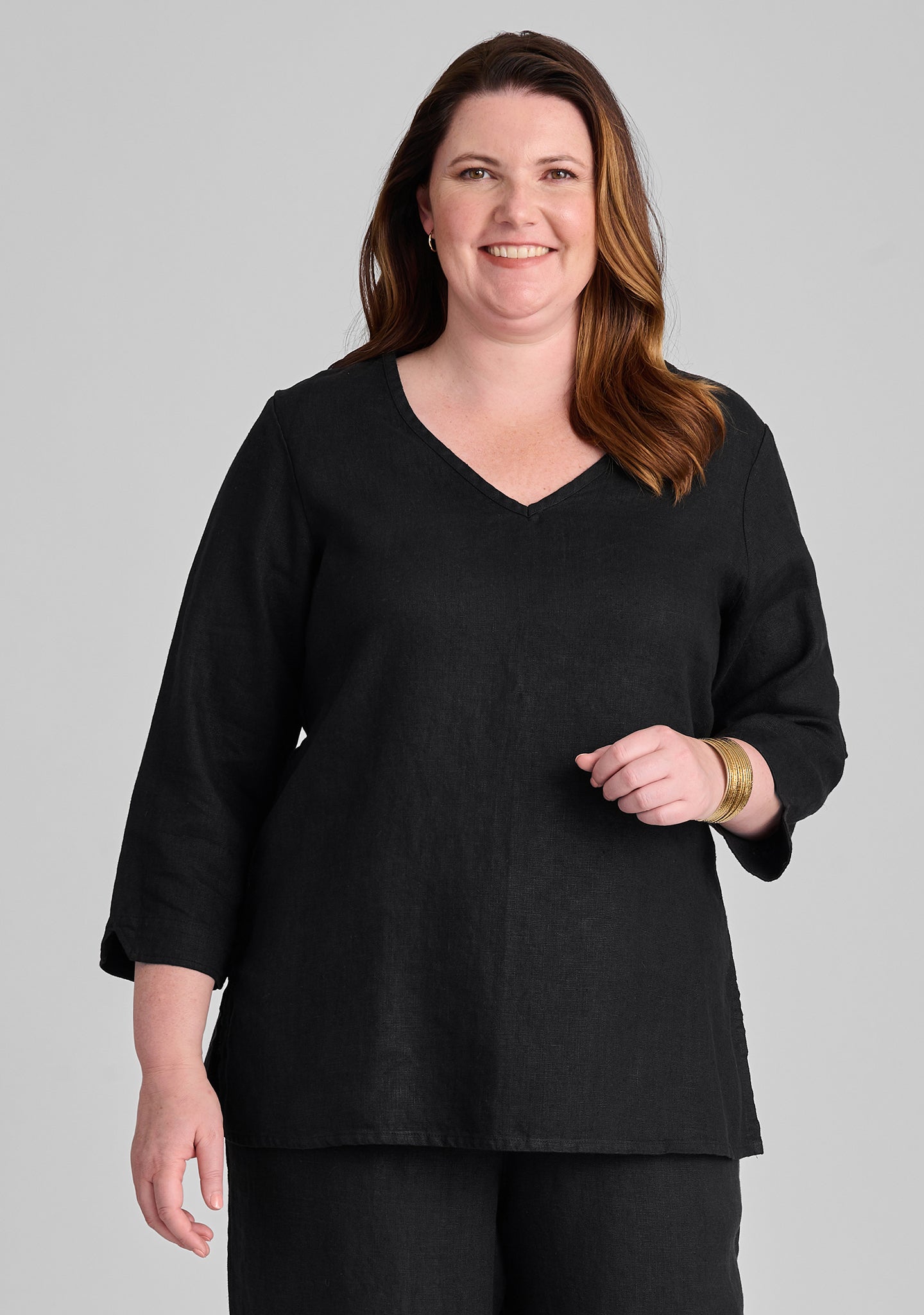 V Pullover - Linen Shirt - Black