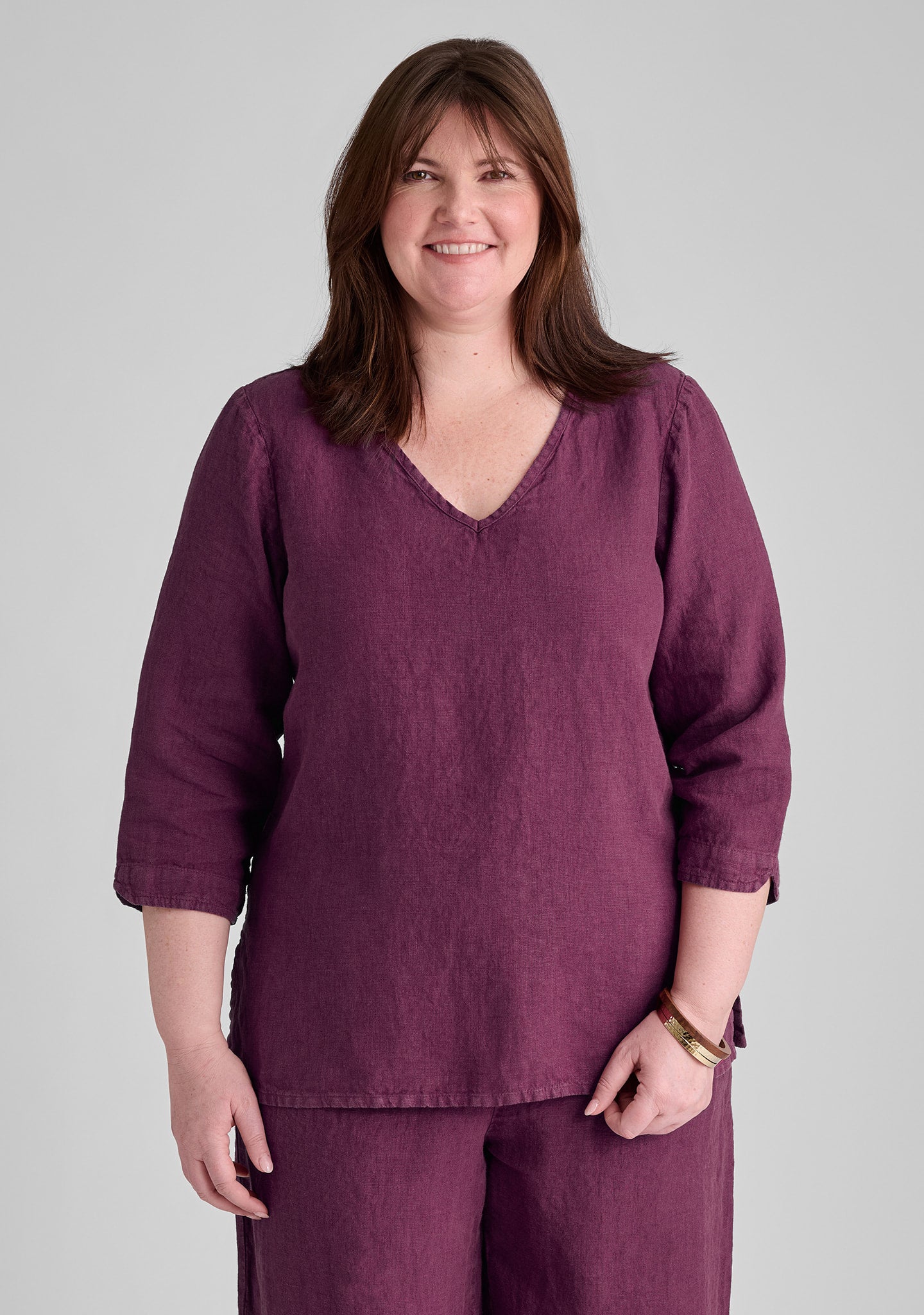 v pullover linen top details