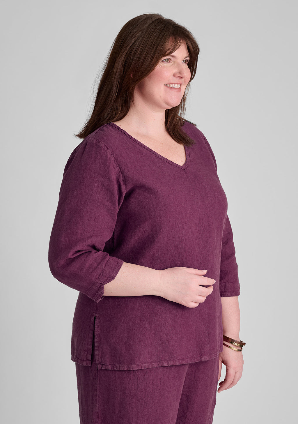 v pullover linen top details