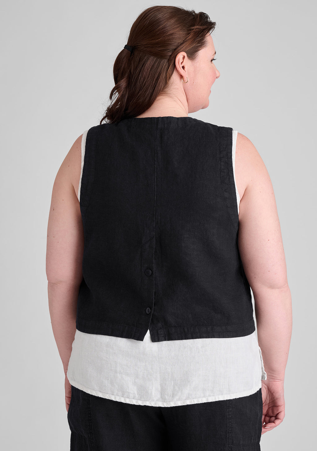 valued vest linen vest details