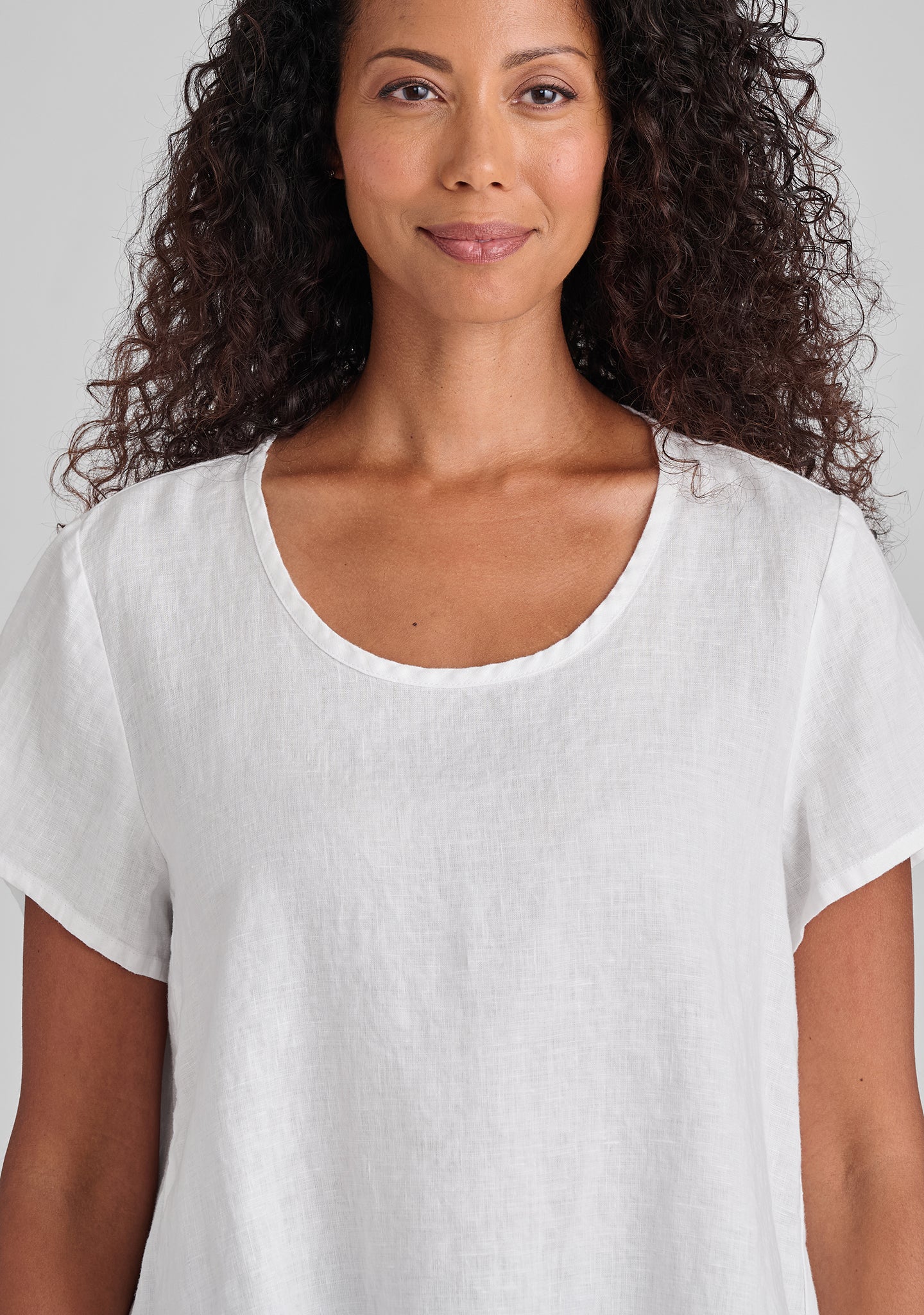 weightless tee linen t shirt details