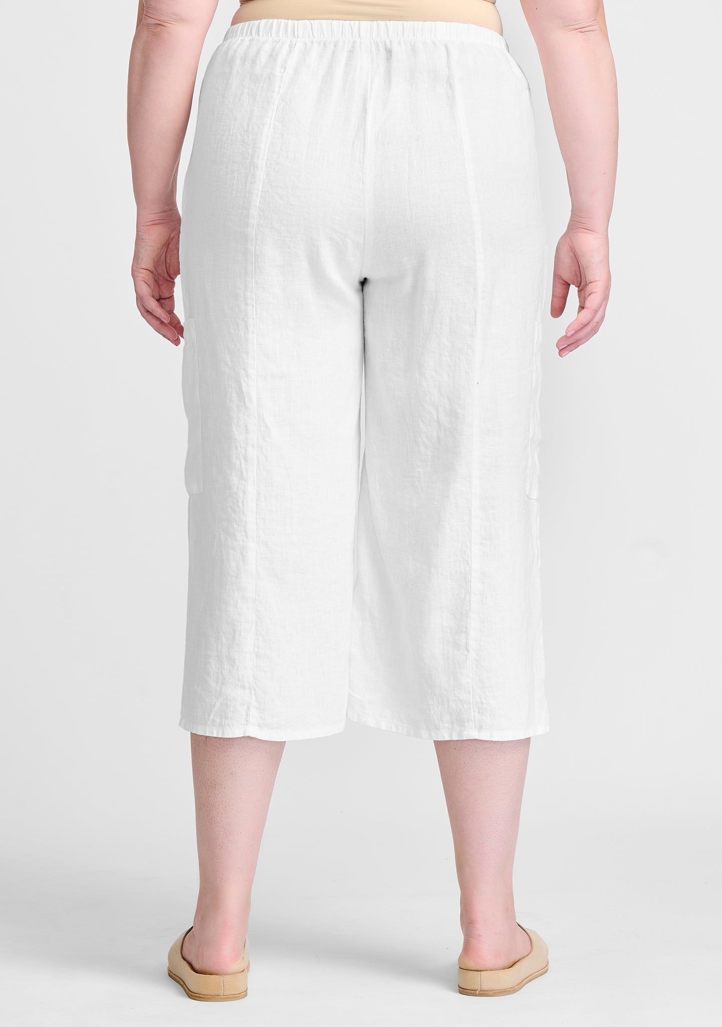 flattering crop linen pants details