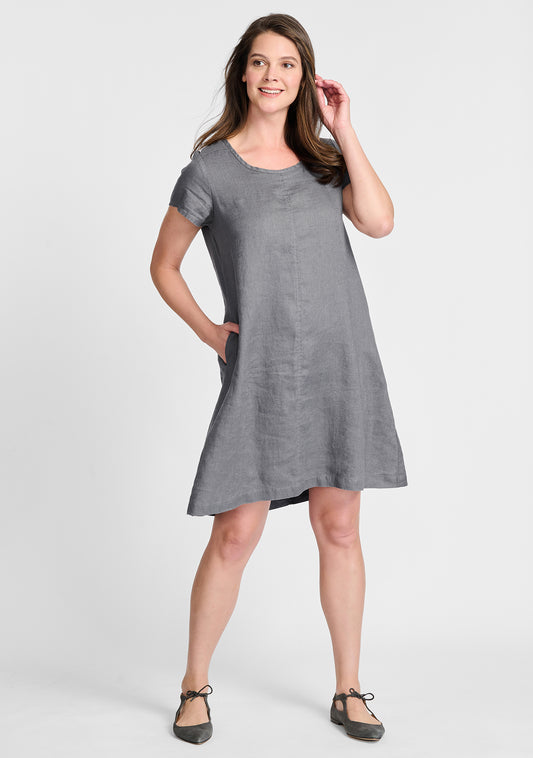 Short shift dress in an A-line design In a blend of organic cotton