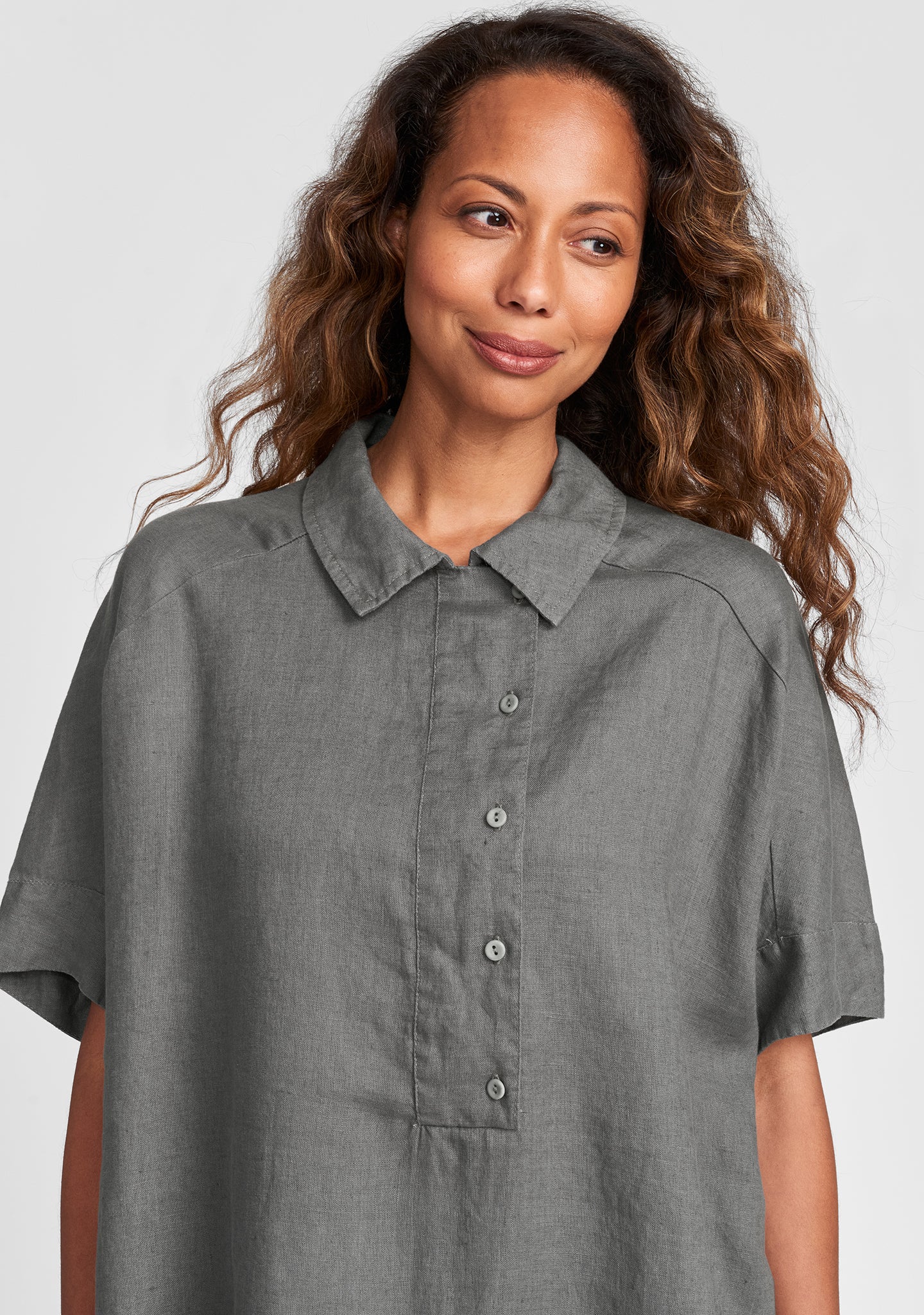 sporty shirt linen shirt details